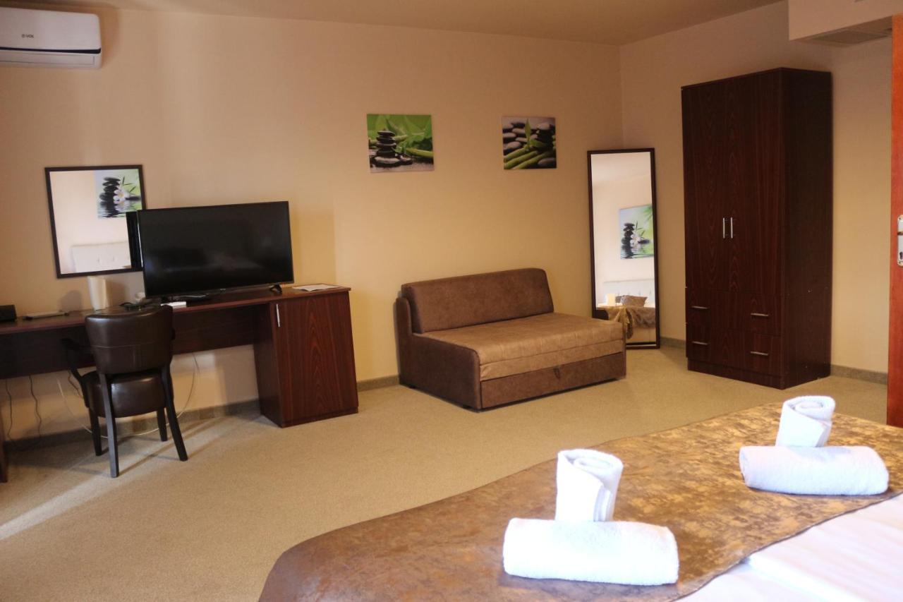 Garden House Bed & Breakfast Apatin Luaran gambar